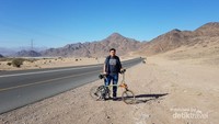 sepedaan di Madinah kanan kiri gunung dan jalanan sepi seru banget