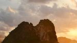 Begini Cantiknya Kawasan Karst Citatah di Kala Senja