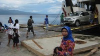 Pelabubuhan penyeberangan menuju Pulau Seram