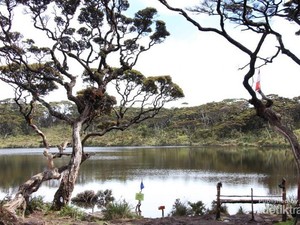 Begini Cantiknya Ranu Kumbolo Ala Sumatera Barat
