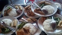 Masakan khas penduduk pulau Kelapa.