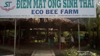 Mendarat di Pulau Kelapa, Mekong Delta, Ben Tre.