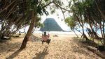 Begini Keindahan Pantai Pulau Merah di Banyuwangi