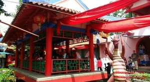 Begini Meriahnya Imlek di Kampung China Cibubur