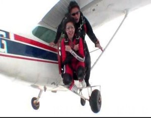 Begini Rasanya Jatuh dari Ketinggian 4.000 Meter!