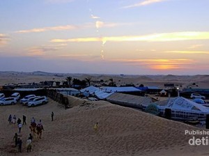 Begini Rasanya Menjelajahi Gurun Pasir Abu Dhabi