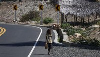 Anak-anak Timor Leste tanpa alas kaki