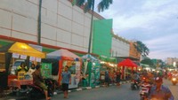 Salah satu sudut tempat orang berjualan penganan berbuka puasa.