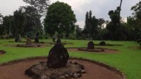 Komplek Prasasti Batu Bedil