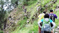 Jalur Pendakian via Senaru