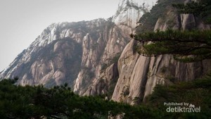 Begitu Magis, Pegunungan Huangshan China Ini