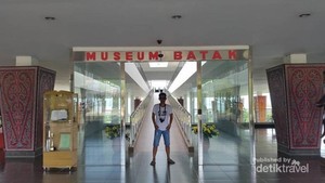 Belajar Cinta Sejarah ke Museum Batak Balige