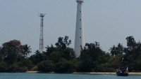 Mercusuar di pulau Edam