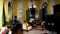 Salah satu ruang tamu di rumah Tjong A Fie