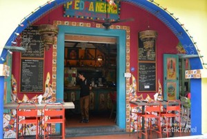 Belanja Sambil Berfoto di Haji Lane, Singapura