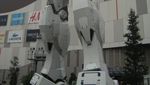Bemo, Robot Gundam, Patung Liberty, Semua Ada di Tokyo!
