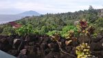 Benteng di Atas Bukit Ini Punya Pemandangan Cantik