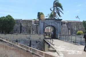 Benteng Marlborough Megah di Bengkulu
