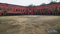 Halaman dalam benteng