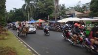 Suasana jalan sekitar pasar (dok. Putri)