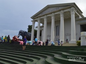 Berburu Fosil Dinosaurus di Museum Satwa, Batu