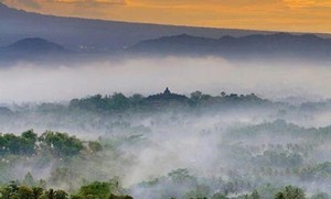 Berburu Sunrise di Punthuk Setumbu