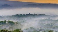 Sunrise puncak Punthuk Setumbu. foto: @ayahalmira