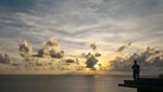 Berburu Sunset di Villa Hantu, Lombok