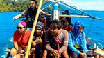 Bercumbu dengan Biru dan Jernihnya Air di Segara Anakan