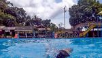 Berenang di Mata Air Cikoromoy Pandeglang, Segar!