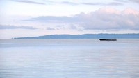Amboi, cantiknya Laut Sawai yang sangat jernih (Sumber: Brama Danuwinata/ACI)