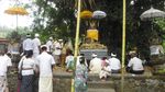 Berendam di Mata Air Pura Tirta Empul, Hati Jadi Tenang!