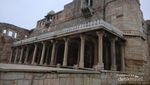 Berjumpa Istana yang Tak Lagi Utuh di India
