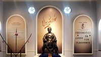 Patung pangeran Prachaksinlapakhom di museum
