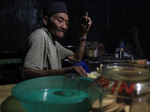 Berkenalan dengan Porter Soe Hok Gie, Pendiri Desa Ranupani