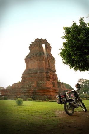 Berkendara Menjelajahi Candi-candi Bersejarah di Jawa Timur