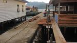 Berkunjung ke Desa Manusia Perahu, Mau?