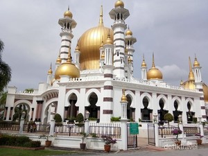 Berkunjung ke Kota Para Raja di Negeri Jiran