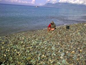 Berkunjung ke Pendulangan Batu Hijau di Ende, Flores
