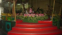 Sangkar Burung Raksasa