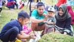 Bermain Bersama Kelinci di Lereng Gunung Lawu