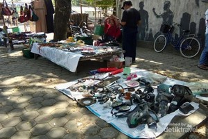 Bernostalgia di Pasar Legi Klaten, Unik!