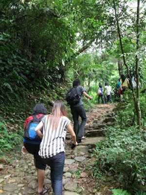 Berpetualang ke Curug Ciblao Bogor