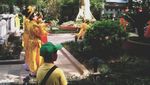 Bersantai di Danau Hoan Kiem Kota Hanoi Nan Damai
