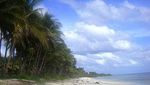 Bersantai di Pantai Pribadi Pasir Panjang Wakatobi