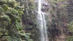 Bersantai Menikmati Alam di Curug Cimahi