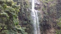 Curug Cimahi memiliki ketinggian 87 meter