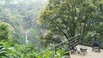 Bersantai Menikmati Alam di Curug Cimahi