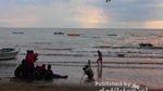 Bersepeda, Cara Seru Menikmati Keindahan Pantai Carita