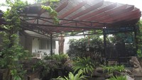Salah satu sudut di taman belakang rumah